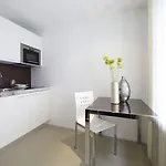 Visionapartments Zweierstrasse - Self Check-in 취리히