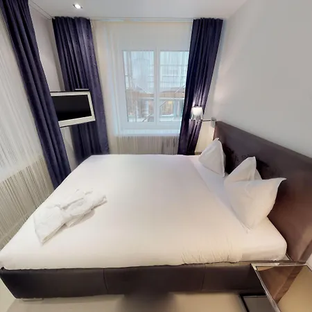 Visionapartments Zweierstrasse - Self Check-in * Цюрих