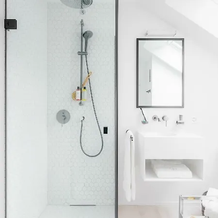 Апартаменти Visionapartments Zweierstrasse - Self Check-in *