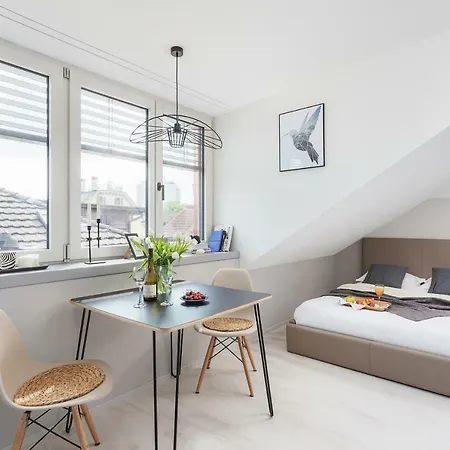 Апартаменти Visionapartments Zweierstrasse - Self Check-in *